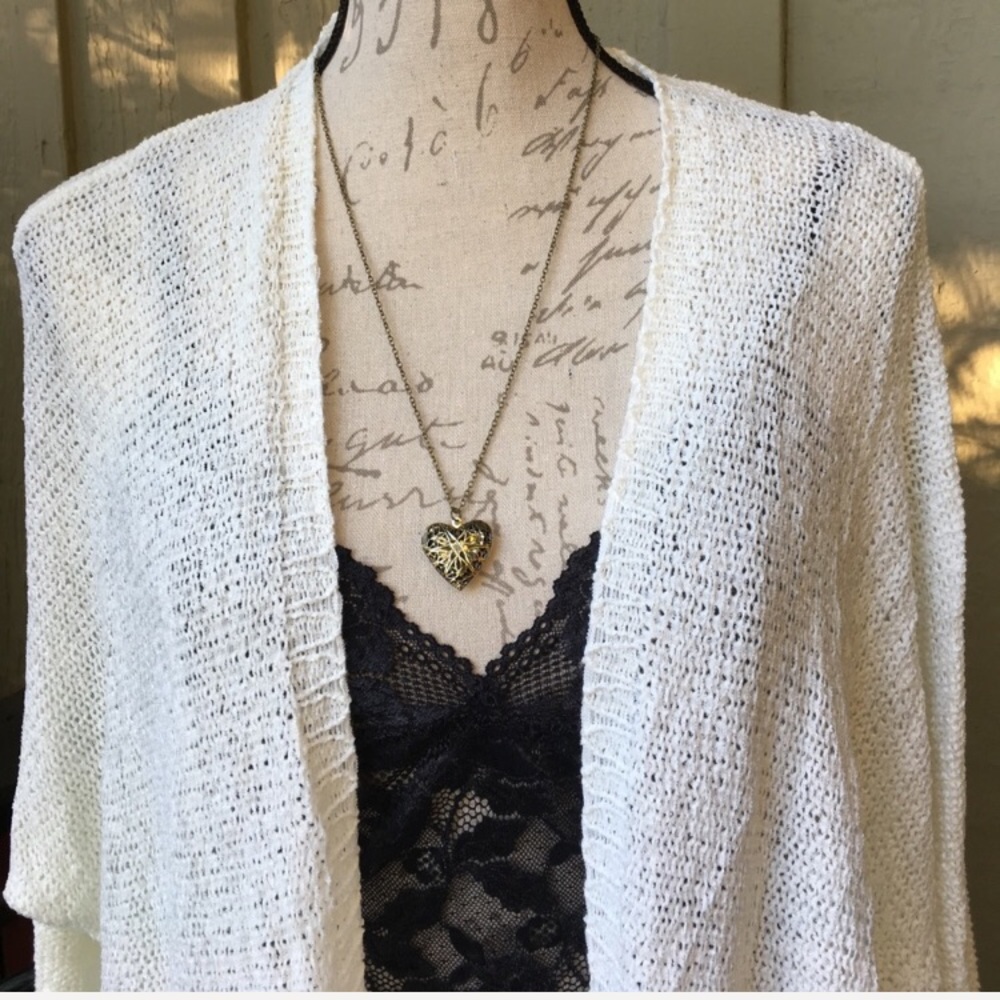 🎉HP🎉New! Boho Crochet Sweater - Picture 3 of 6